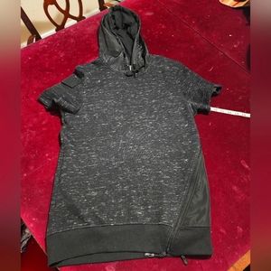 NWOT ... Shortsleeve hoodie